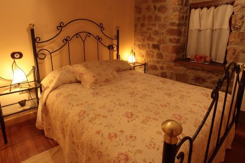 La Galana Guest House Nestar Ngoại thất bức ảnh